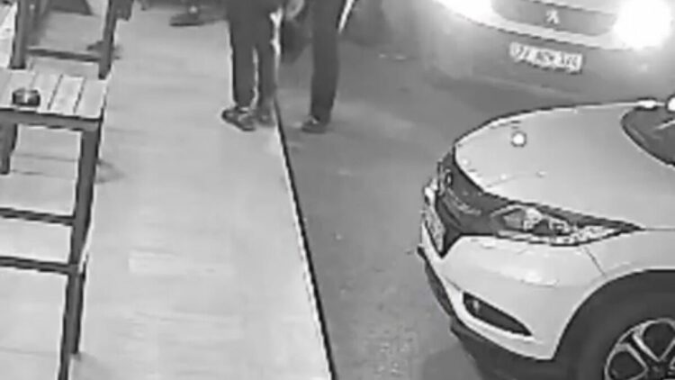 Yalova'da 6 kişinin yaralandığı silahlı kavga kamerada