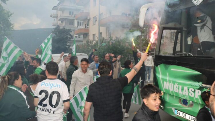 Muğlaspor'a coşkulu karşılama