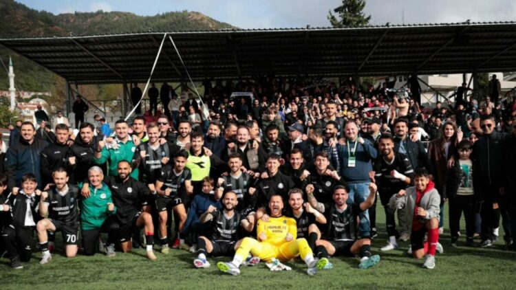 Marmaris FK liderlik için sahada