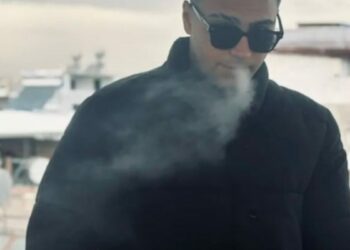 Otomobille çarpışan motosikletin sürücüsü öldü