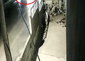 Batman'da otomobiller çarpıştı; kaza kamerada