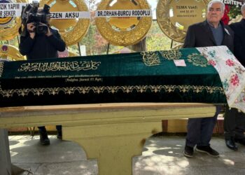 Şarkıcı Tülay Özer son yolculuğuna uğurlandı