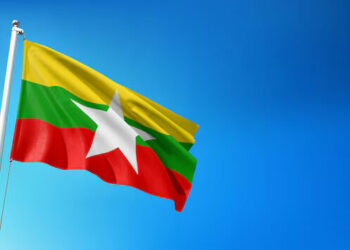 Myanmar'da kamyon devrildi: 16 ölü, 21 yaralı