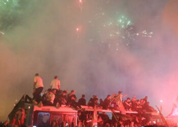 Süper Lig'e yükselen Amed Sportif Faaliyetler, Diyarbakır'da coşkuyla karşılandı