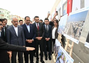 Bakan Uraloğlu: Hızlı Tren Projesi'nin Mersin- Adana arasını önümüzdeki sene hizmete açacağız