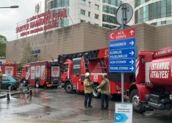 Sarıyer'de hastanede yangın - 1