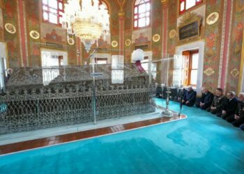 Fatih Sultan Mehmet, vefatının 545'inci yılında kabri başında anıldı