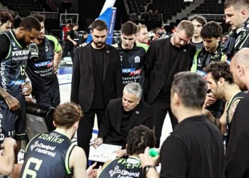 Merkezefendi'den basketbolda tarihi başarı