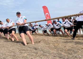 Mersin'de Uluslararası 2'nci Turan Cup Halat Çekme Turnuvası düzenlendi
