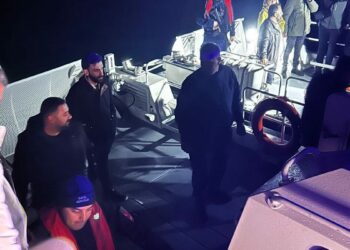 Van’da koydaki ormanda mahsur kalan off-road ekibini Sahil Güvenlik kurtardı