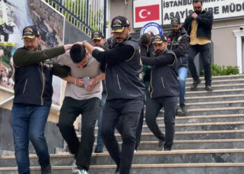 Beylikdüzü'nde otomobilde silahla vurulmuş halde ölü bulunmuştu; bir şüpheli tutuklandı