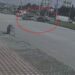 Hafif ticari araçla otomobilin çarpıştığı kaza kamerada
