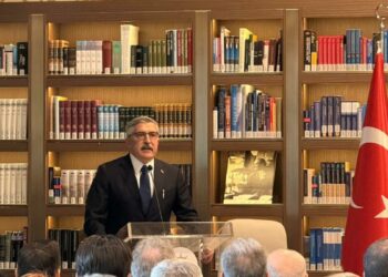 AK Parti, 'Kütüphane Sohbetleri'nde Erol Güngör'ü andı