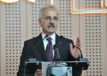 Bakan Uraloğlu: Terminal, İstanbul Havalimanımızı küresel merkeze dönüştürecek stratejik bir yatırımdır