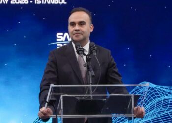 Bakan Kacır: Avrupa'daki karar vericiler Türkiye ile çok daha sıkı iş birliğine yönelmelidir