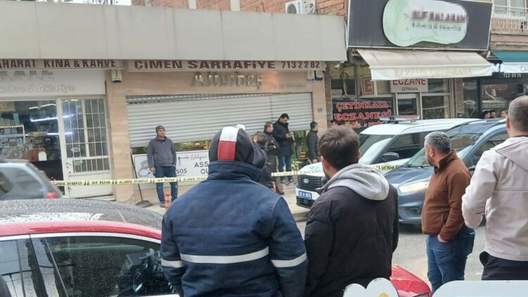 Kuyumcu 100 kilo altınla ortadan kayboldu iddiası