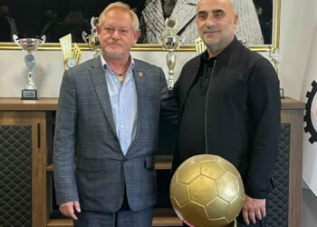 Uşakspor'un yeni başkanı Ahmet Çoruhlu oldu