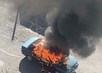 Kağıthane’de 4 gün önce park ettiği otomobil alev alev yandı