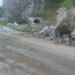 Artvin’de heyelan; sahil yolunda kontrollü ulaşım