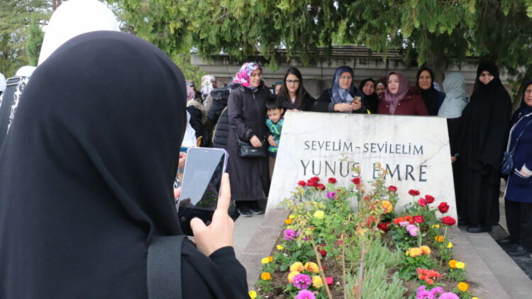 Yunus Emre, vefatının 705'inci yıl dönümünde Eskişehir'de anıldı