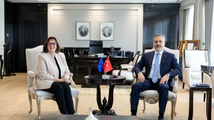Bakan Fidan, Avrupa Komisyonu Komiseri Suica ile görüştü