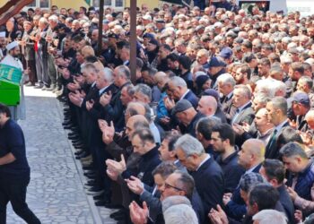 Çığ altındaki cansız bedenine 125 gün sonra ulaşılan çoban toprağa verildi