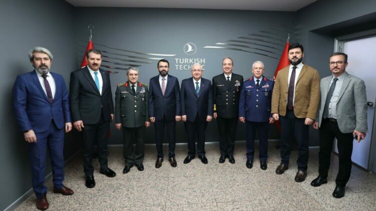 Bakan Güler, Türk Hava Yolları Teknik A.Ş'yi ziyaret etti