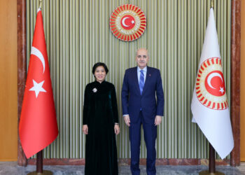 TBMM Başkanı Kurtulmuş, Vietnam Büyükelçisini kabul etti