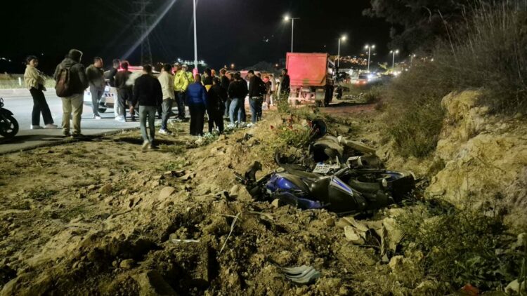 Hafif ticari araçla çarpışan motosikletin sürücüsü öldü