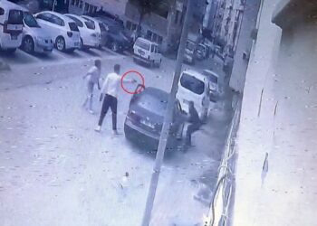 Bursa’da silahlı alacak kavgası kamerada: 1 yaralı