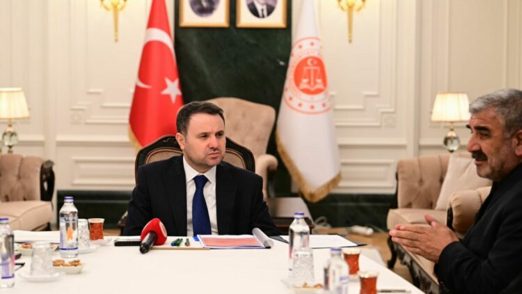 Bakan Gürlek: Rojin Kabaiş dosyasının sonuna kadar üzerine gideceğiz