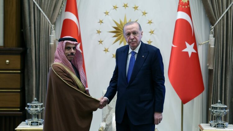 Cumhurbaşkanı Erdoğan, Suudi Arabistan Dışişleri Bakanı Faysal'ı kabul etti