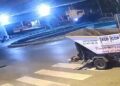Kamyonet ile motosiklet çarpıştı: 2 yaralı; kaza anı kamerada