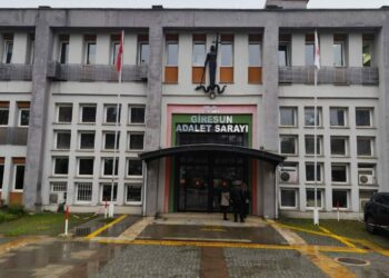 Abdullah öğretmen davasında avukatlar arasında tartışma