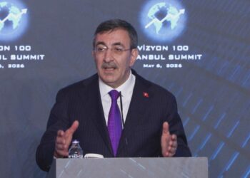 Cevdet Yılmaz: Türkiye, dünyanın bağlantı noktası konumunda olan bir ekonomidir