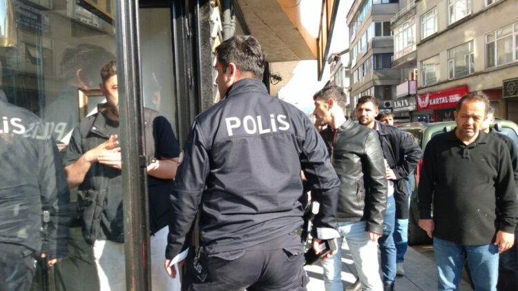 Eski kız arkadaşının akrabalarının saldırısına uğradı: 2 yaralı