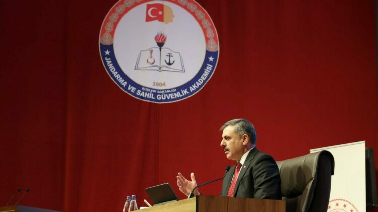 Bakan Çiftçi: Bu devlete, bu millete karşı hizmet borcumuz var