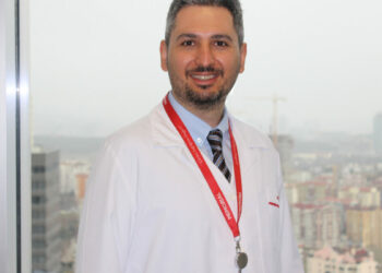 Prof. Dr. Öz: Karın şişliği ve erken doyma yumurtalık kanserinin belirtisi olabilir