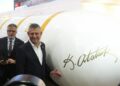 Özgür Özel, SAHA EXPO 2026'yı ziyaret etti