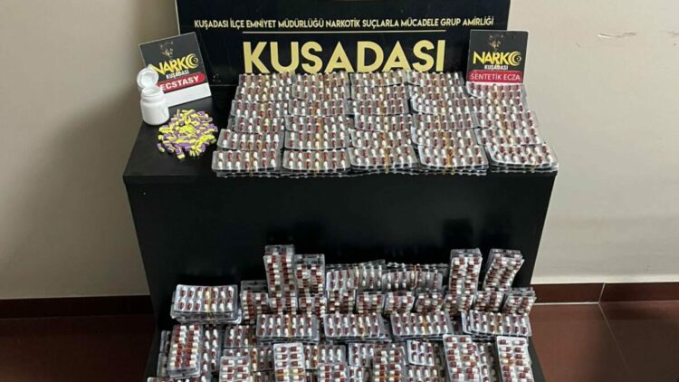 Kuşadası'nda uyuşturucu operasyonu; 4 tutuklama