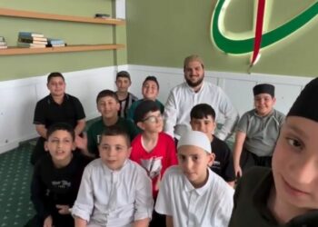 Bakan Çiftçi'den hafız adaylarına yemek jesti
