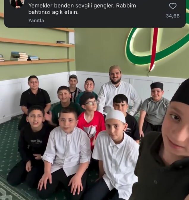 Bakan Çiftçi'den hafız adaylarına yemek jesti