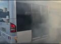 Kağıthane'de metrobüsün motor kısmında çıkan yangın söndürüldü