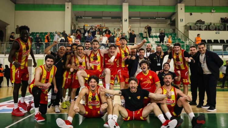 Göztepe potada yarı final serisinde