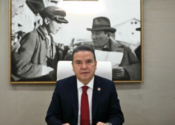 Muhittin Böcek: Müştekiler korkularından hakkımda isnatta bulunmuşlardır