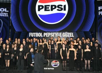 Necati Ateş ve Cenk Tosun, UEFA Şampiyonlar Ligi için düzenlenen özel maç izleme etkinliğine katıldı