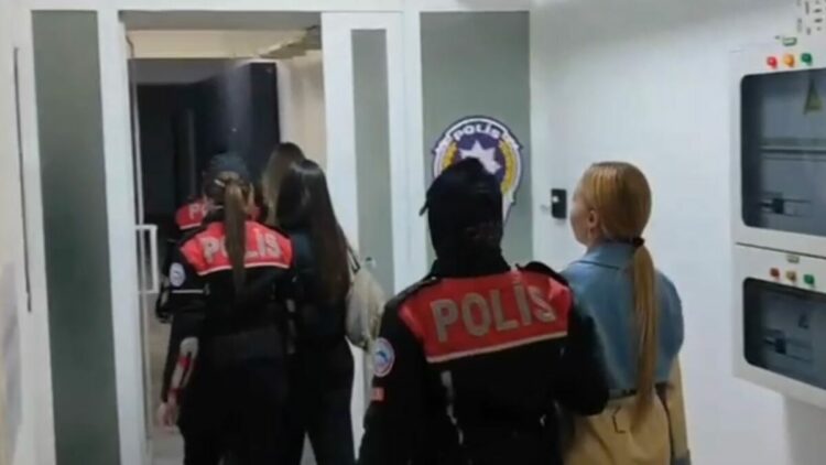 Ankara’da usulsüz çalıştırıldığı belirlenen 47 yabancı uyruklu kadına sınır dışı; 29 gözaltı
