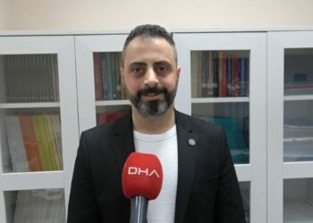 'Sanal medya platformları, sosyalleşme amacından uzaklaştı'