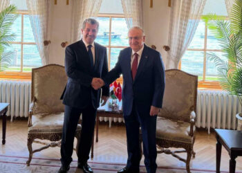 Milli Savunma Bakanı Güler, IKBY Başbakanı Barzani ile görüştü