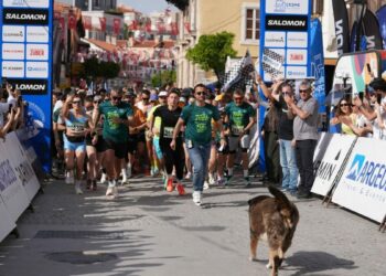Çeşme Yarı Maratonu 5K gün batımı koşusuyla başladı